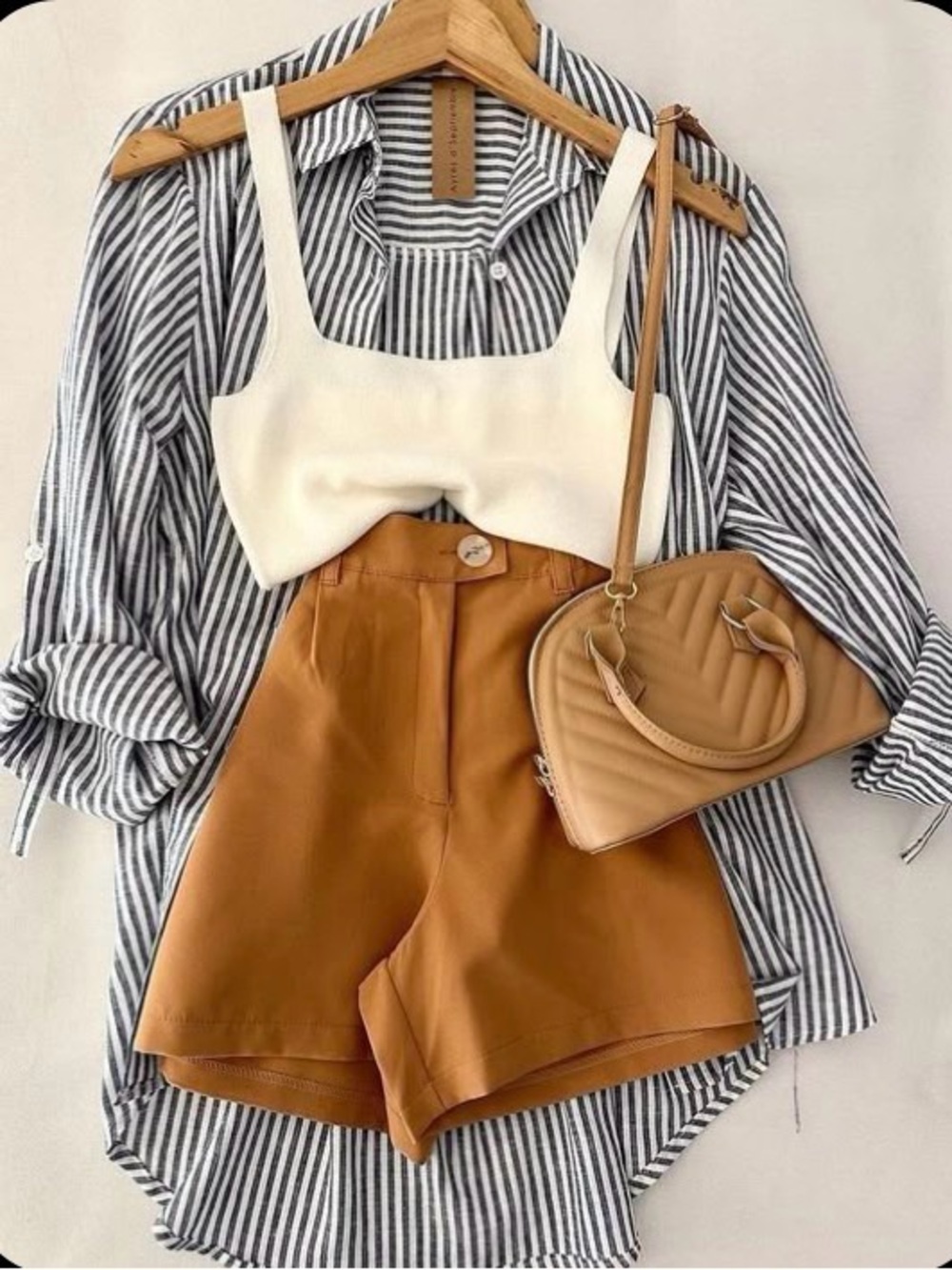 Velvet Heart Navy & White Striped Oversized Button Down Blouse 100% Rayon - Picture 2 of 12